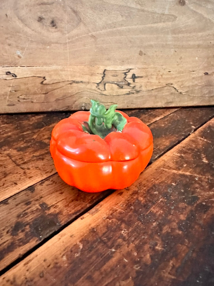 Vintage Tomato container with lid